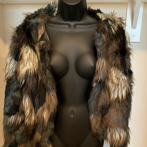 Tri Color Fur - Picture 4 of 7